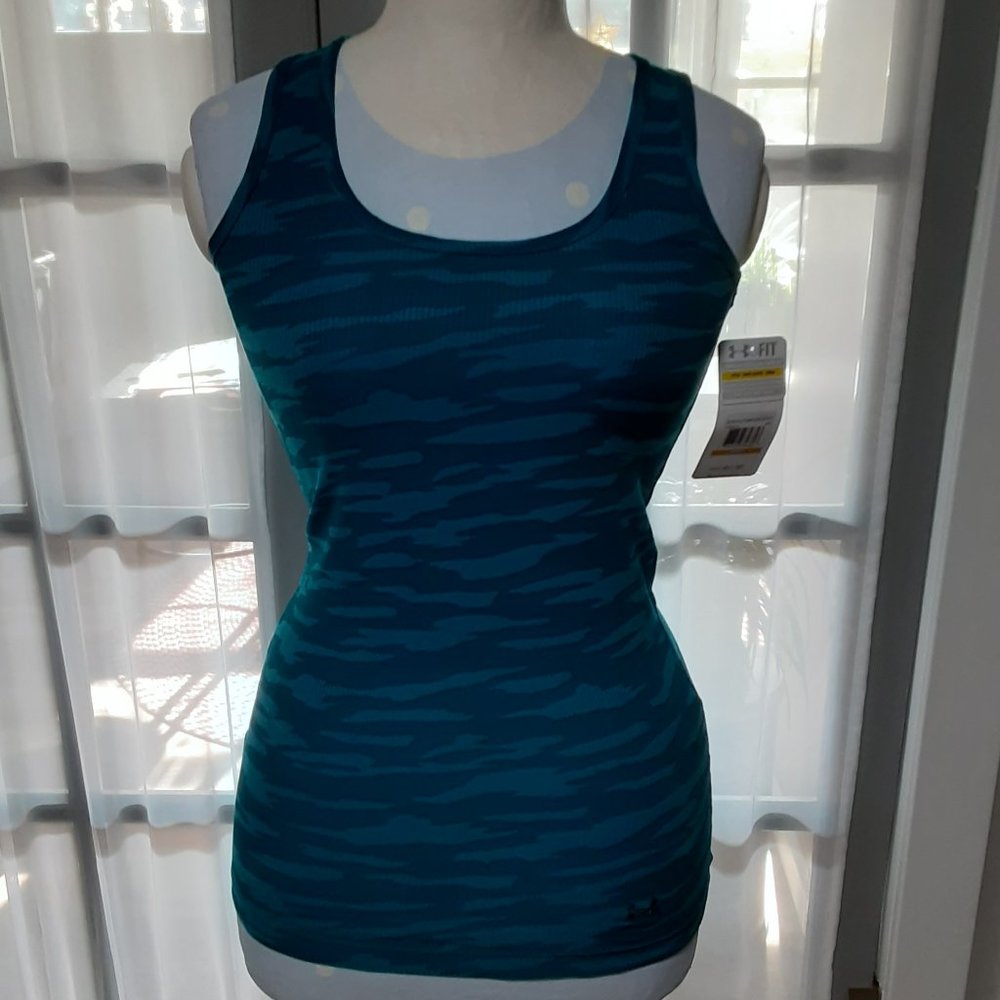 Women's UNDER ARMOUR Heat Gear Fitted Tank Top Size SM/P/P. Retail $27.99.